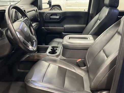 Used 2020 Chevrolet Silverado 1500 RST image 11