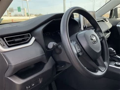 Certified 2025 Toyota RAV4 LE image 10