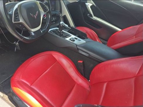Used 2016 Chevrolet Corvette Stingray Coupe RWD image 4