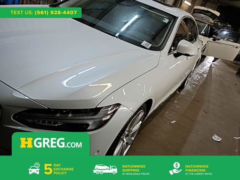 Used 2017 Volvo S90 T6 Inscription w/ Vision Package image 1
