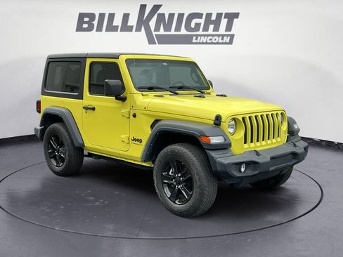 Used 2023 Jeep Wrangler Sport AWD/4WD image 7