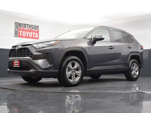 Used 2025 Toyota RAV4 XLE FWD image 30