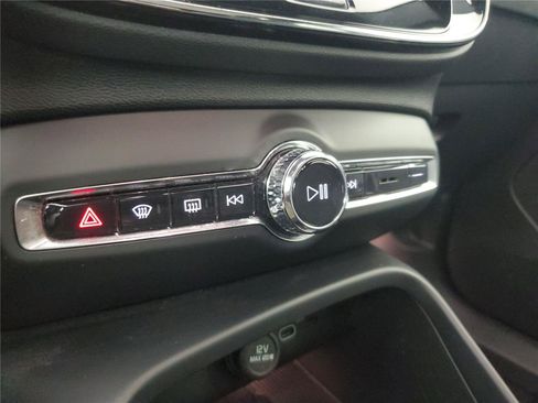 Certified 2024 Volvo C40 P8 Recharge Ultimate w/ Protection Package Premier RWD image 30
