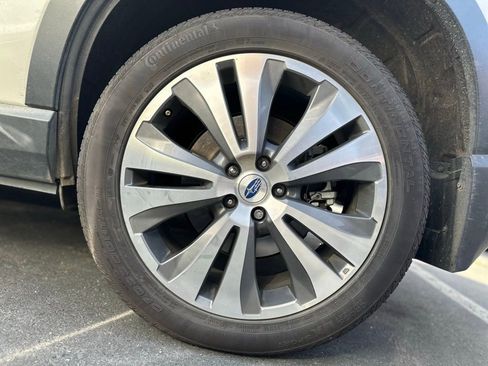 Used 2020 Subaru Ascent Limited w/ Technology Package image 7