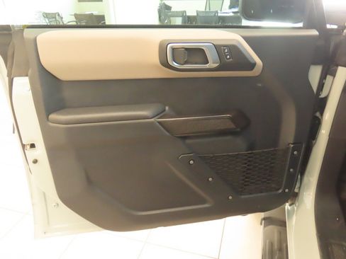 Used 2024 Ford Bronco Wildtrak AWD/4WD image 19
