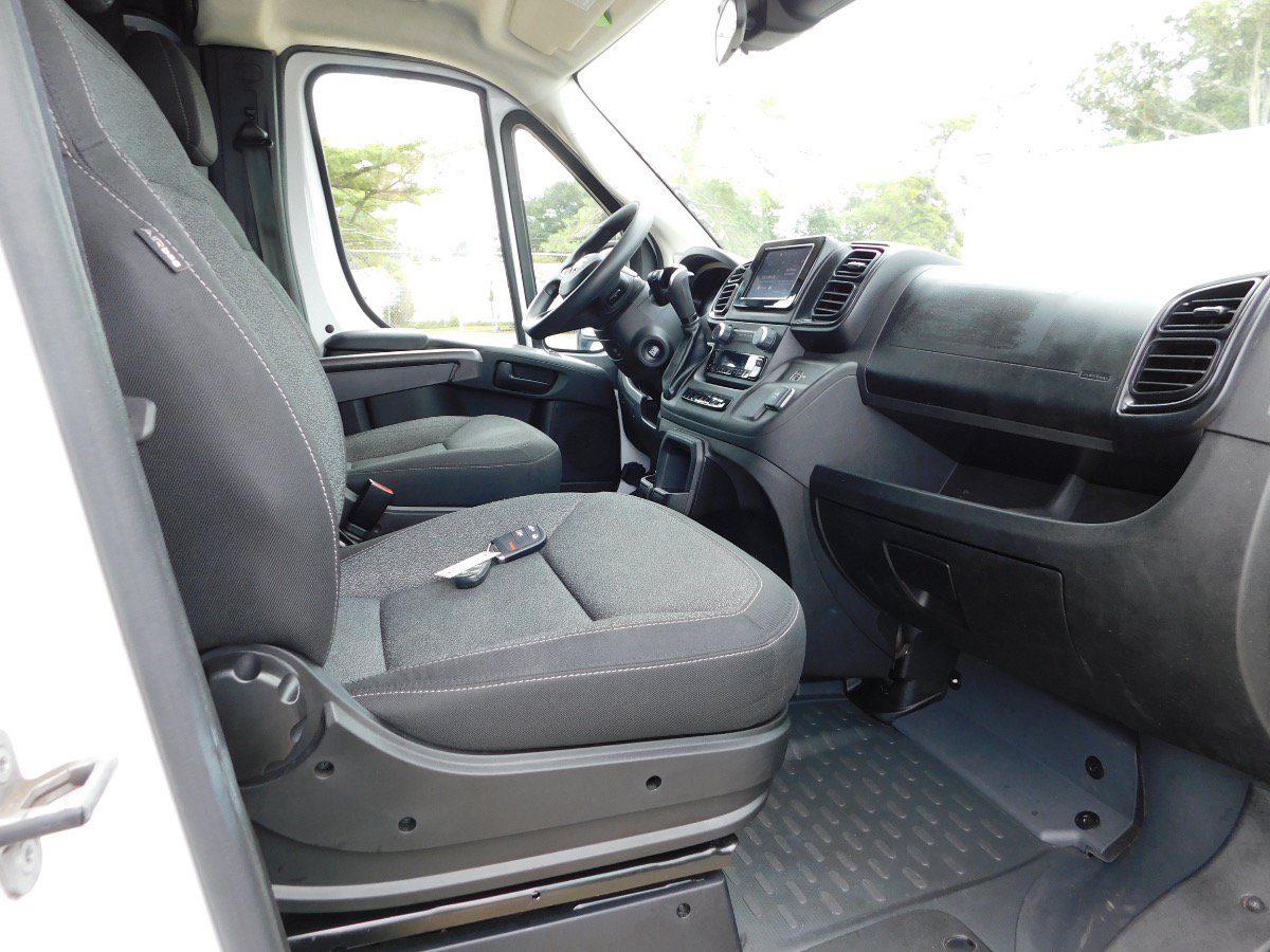Used 2025 RAM ProMaster 2500 w/ U-Haul Equipment Group FWD image 24