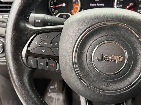Used 2017 Jeep Renegade Altitude AWD/4WD image 15