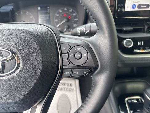 Used 2023 Toyota Corolla SE w/ Carpet Mat Package (TMS) image 16