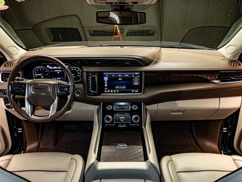 Used 2021 GMC Yukon Denali image 16