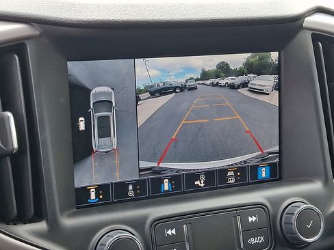 Used 2023 GMC Terrain AT4 w/ Infotainment Package II AWD/4WD image 19