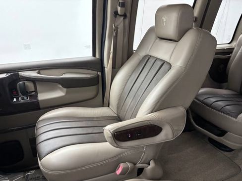 Used 2013 GMC Savana 1500 RWD image 38