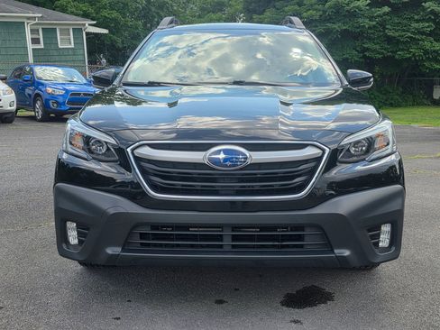 Used 2022 Subaru Outback Premium image 2