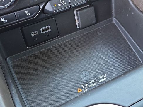 Used 2021 Chevrolet Tahoe Z71 image 23