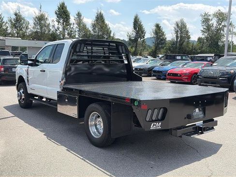 Certified 2026 Ford F350 XLT w/ XLT Value Package AWD/4WD image 4