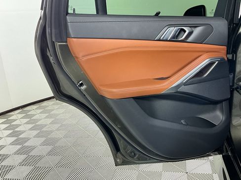 Used 2022 BMW X6 xDrive40i w/ Executive Package image 26