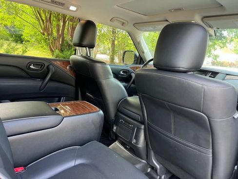 Used 2019 INFINITI QX80 Luxe AWD/4WD image 18