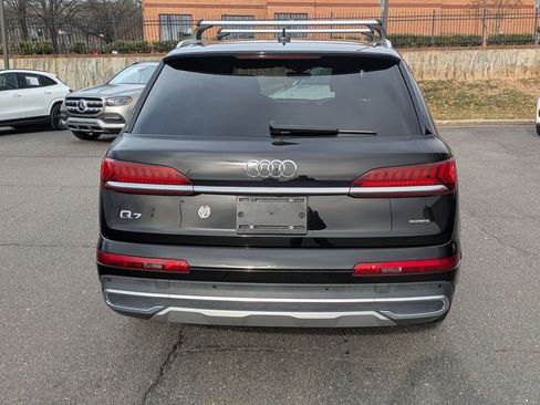 Used 2021 Audi Q7 2.0T Premium w/ Convenience Package image 4