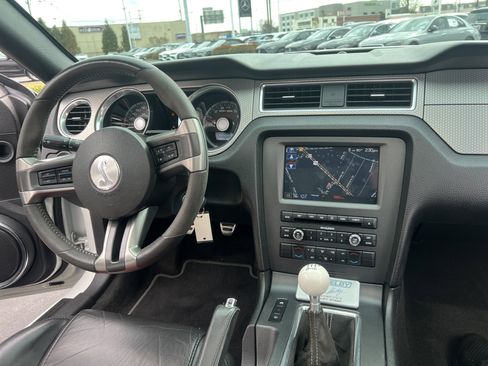 Used 2011 Ford Mustang Shelby GT500 w/ SVT Performance Pkg image 30