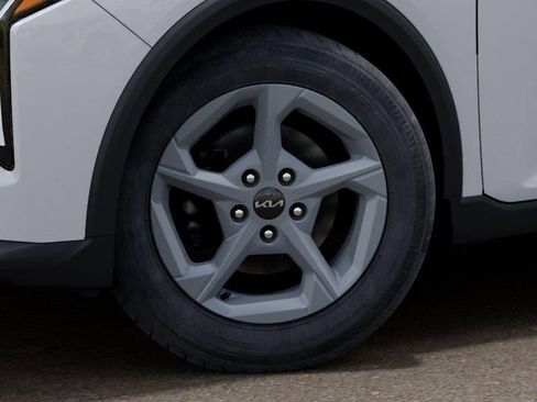 New 2025 Kia K4 LXS FWD image 9