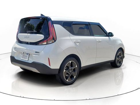 Certified 2025 Kia Soul EX FWD image 4