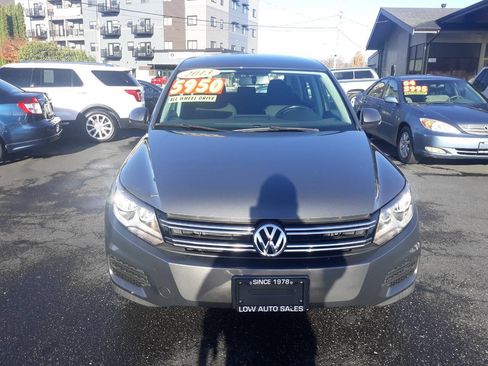 Used 2013 Volkswagen Tiguan S AWD/4WD image 4