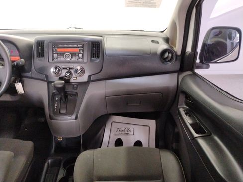 Used 2017 Nissan NV200 S image 34