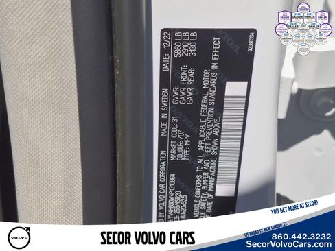 Certified 2023 Volvo XC60 T8 Plus w/ Climate Package AWD/4WD image 31