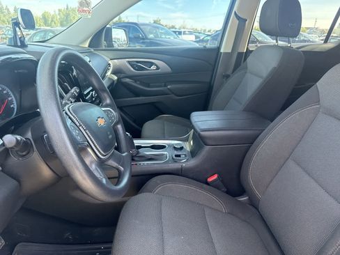 Used 2020 Chevrolet Traverse LS image 17
