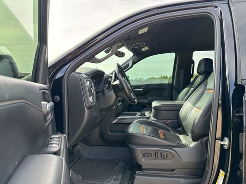 Used 2021 GMC Sierra 1500 AT4 w/ AT4 Premium Package AWD/4WD image 6