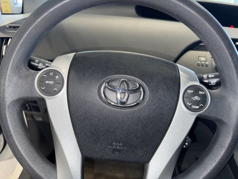 Used 2011 Toyota Prius Two image 33
