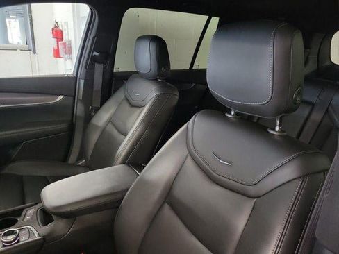Certified 2024 Cadillac XT6 Luxury FWD image 12