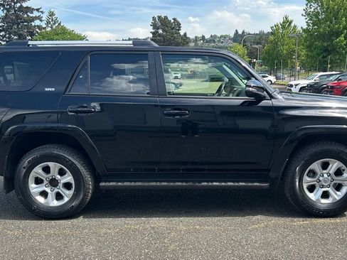 Certified 2024 Toyota 4Runner SR5 Premium w/ Moonroof Package AWD/4WD image 4
