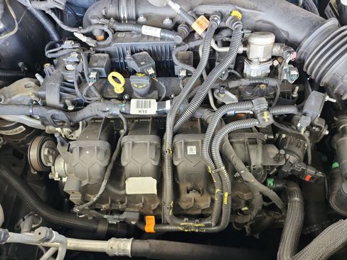 Used 2021 Ford Edge ST-Line FWD image 22