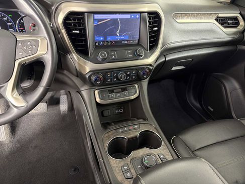 Used 2022 GMC Acadia Denali w/ Denali Ultimate Package image 28