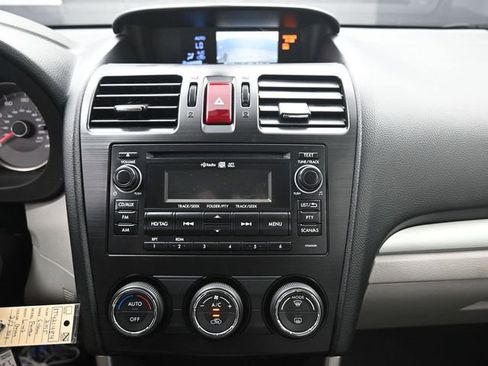 Used 2015 Subaru Forester 2.5i Limited image 12