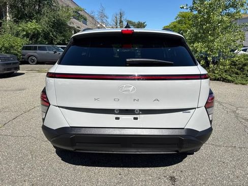 Used 2024 Hyundai Kona SEL AWD/4WD image 13