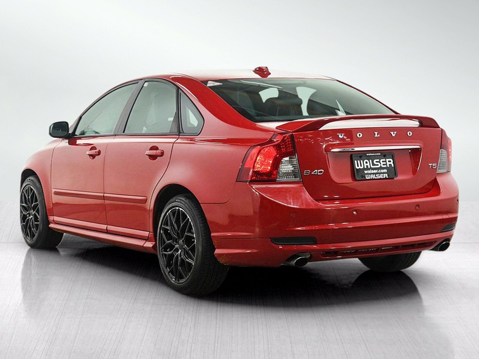 Used 2011 Volvo S40 T5 R-Design FWD image 3