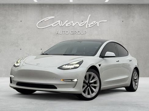 Used 2022 Tesla Model 3 Long Range image 1