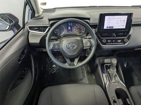 Used 2023 Toyota Corolla LE image 30