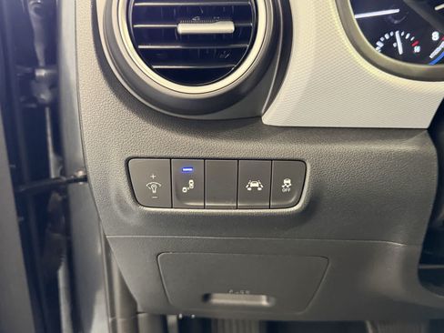 Used 2021 Hyundai Kona SEL FWD image 13