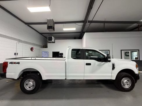 Used 2022 Ford F250 XL w/ Power Equipment Group AWD/4WD image 5