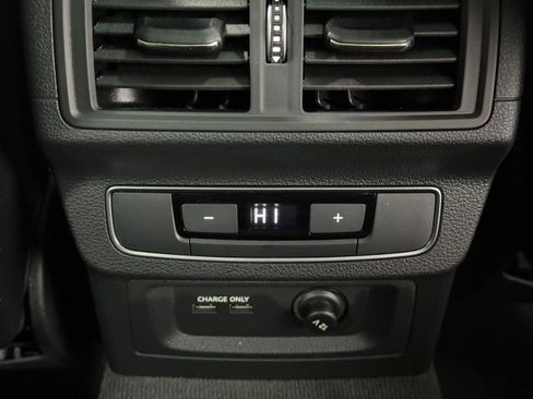 Certified 2023 Audi Q5 2.0T Premium w/ Convenience Package image 11