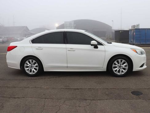 Used 2016 Subaru Legacy 2.5i Premium image 4