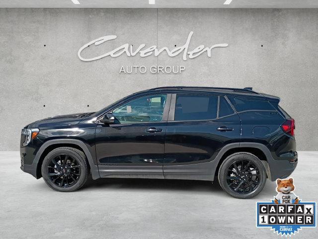 Used 2024 GMC Terrain SLE w/ Driver Convenience Package FWD image 13