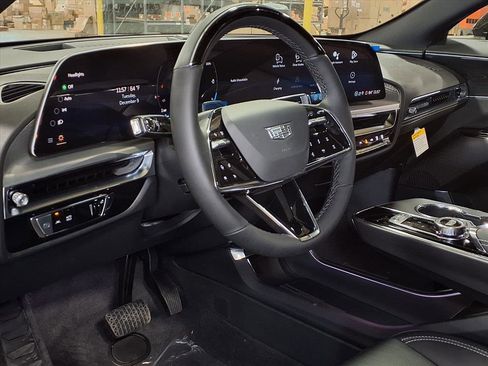 Used 2026 Cadillac Lyriq Sport image 15