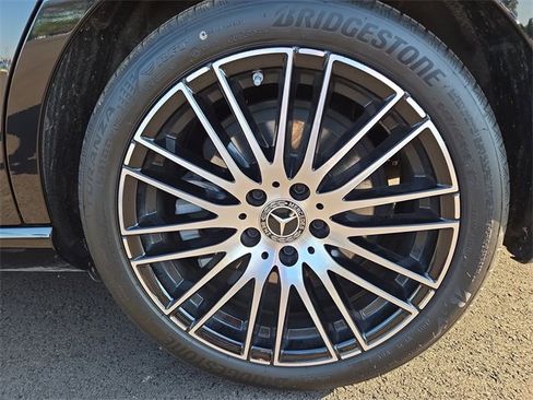 Used 2024 Mercedes-Benz C 300 4MATIC Sedan image 29
