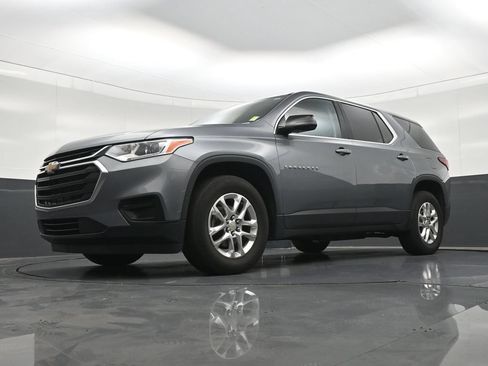 Used 2020 Chevrolet Traverse LS FWD image 23