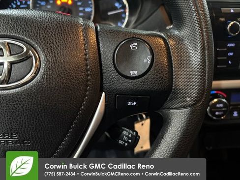 Used 2015 Toyota Corolla LE FWD image 26