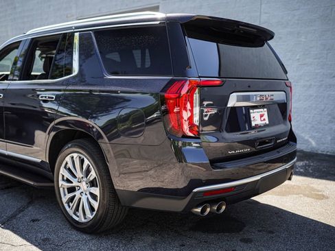 Used 2024 GMC Yukon Denali w/ Advanced Technology Package AWD/4WD image 13
