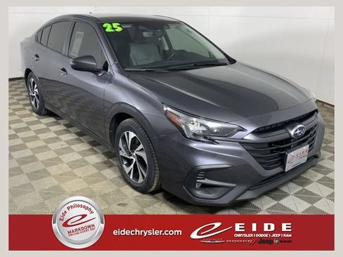 Used 2025 Subaru Legacy Premium AWD/4WD image 1